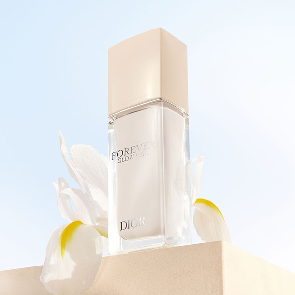 Dior Forever Glow Veil  | DIOR | База за сияйност - 24ч хидратация - концентрирана на флорална грижа за кожата - 97% съставки с естествен произход
