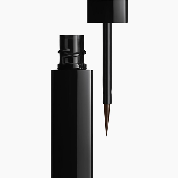 LE LINER DE CHANEL | CHANEL | ВОДОУСТОЙЧИВА ОЧНА ЛИНИЯ ЗА ПРЕЦИЗЕН И ДЪЛГОТРАЕН РЕЗУЛТАТ