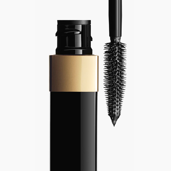 INIMITABLE MASCARA WATERPROOF | CHANEL | Водоустойчива спирала за естествено подчертаване на погледа