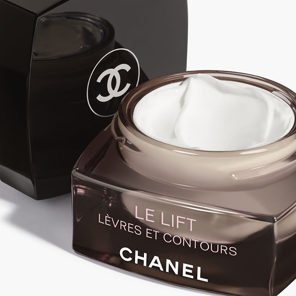 LE LIFT LIP AND CONTOUR CARE | CHANEL | ИЗГЛАЖДА – СТЯГА – УПЛЪТНЯВА