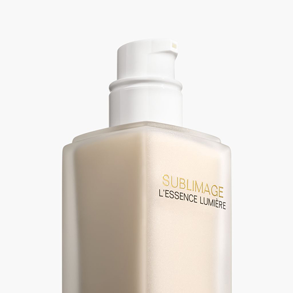 SUBLIMAGE L’ESSENCE LUMIÈRE | CHANEL | КОНЦЕНТРАТ, РАЗКРИВАЩ СИЯНИЕТО НА КОЖАТА