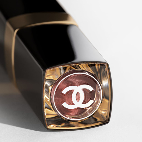 ROUGE COCO FLASH | CHANEL | Цвят и интензивен блясък с едно движение