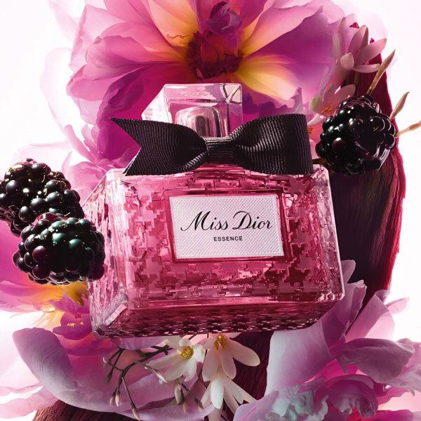 Miss Dior Essence Parfum от DIOR Prettyshop.bg