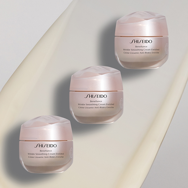 SHISEIDO BENEFIANCE WRINKLE SMOOTHING DAY CREAM SPF25    | Shiseido | Дневен крем за лице с SPF25