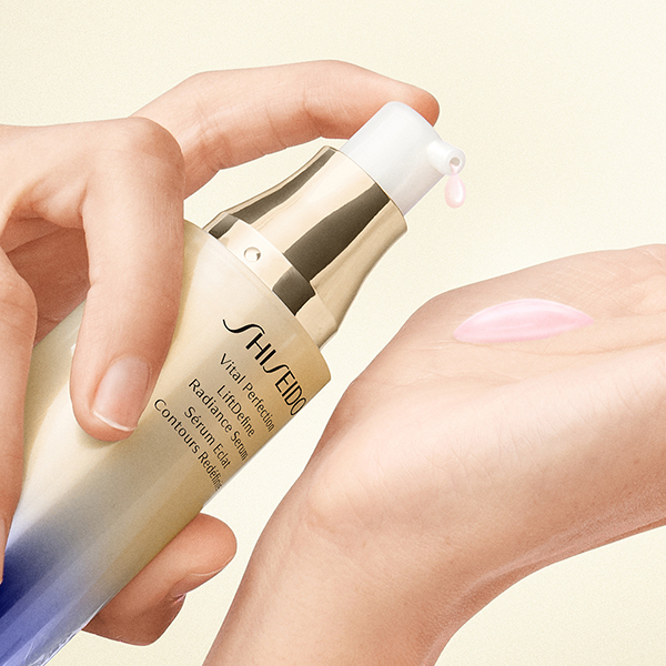 SHISEIDO VITAL PERFECTION LIFTDEFINE RADIANCE SERUM | Shiseido | Серум за лице и шия, за по-стегната, по-здрава и по-сияйна кожа.  